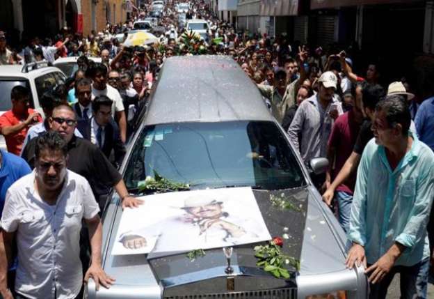 Restos de Joan Sebastian llegarán a Garibaldi 