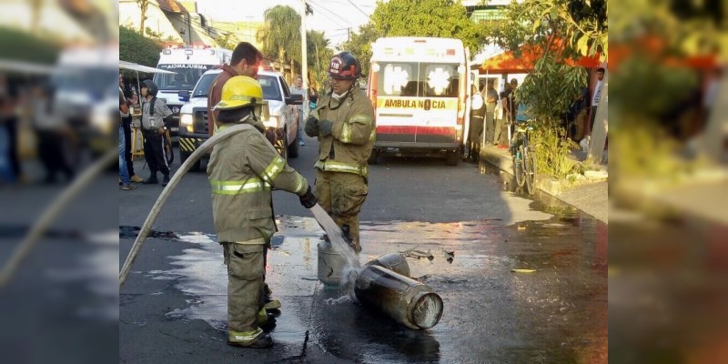 Atiende PC Estatal explosión de tanque de gas en Morelia 