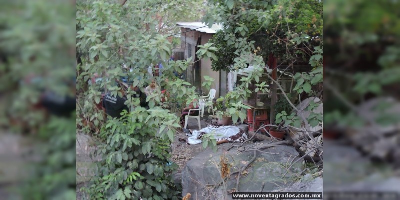 A puñaladas asesinan a un hombre en la entrada de su casa en Apatzingán, Michoacán - Foto 2 