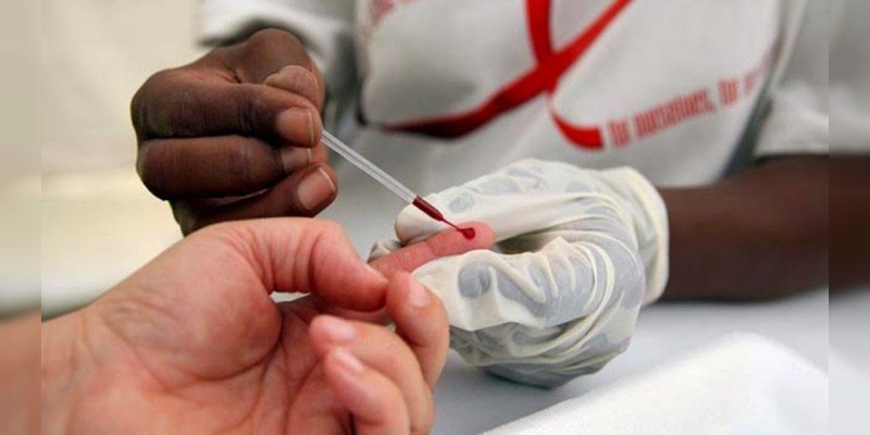 Mil 200 personas portadoras del VIH sin atención; UNAM niega a que realicen pruebas de detección 