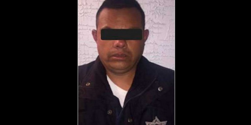 Detienen a policía tras extorsionar a pareja, en Hidalgo 
