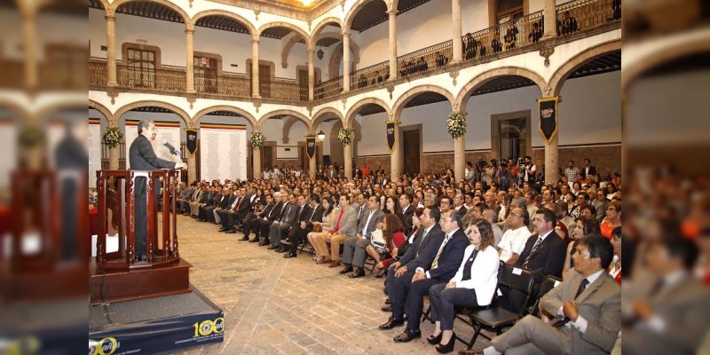 Responsabilidad, entrega y humanismo son las cualidades del docente nicolaita: Medardo Serna González 