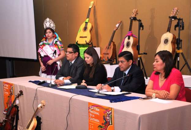 Anuncian edición 2015 de la Feria Nacional de la Guitarra en Paracho, Michoacán - Foto 0 