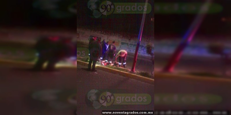 Muere motociclista en accidente en Zitácuaro; no portaba casco protector  - Foto 1 