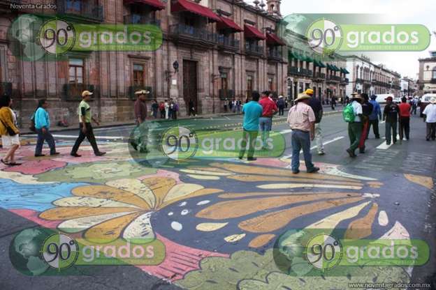 Autoridades reciben comisión del FNLS; retiran bloqueo en el Centro Histórico - Foto 0 