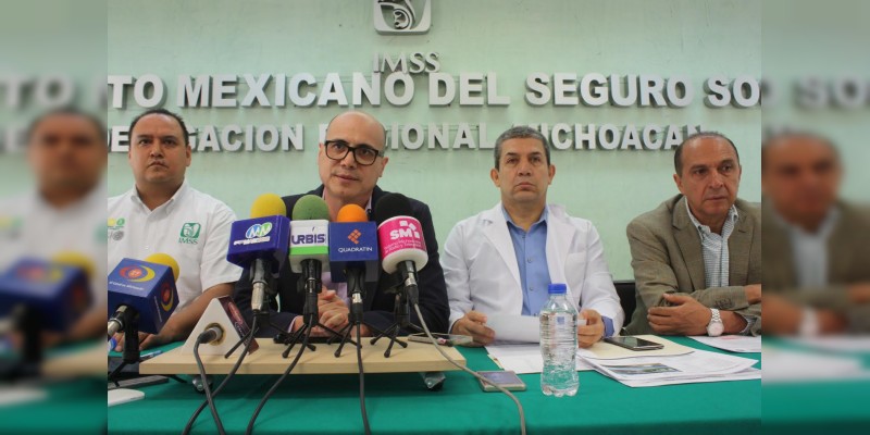 Unidad Médica Familiar de Tacícuaro solventa muchísima de la demanda que se tenía en Morelia: Román Acosta 