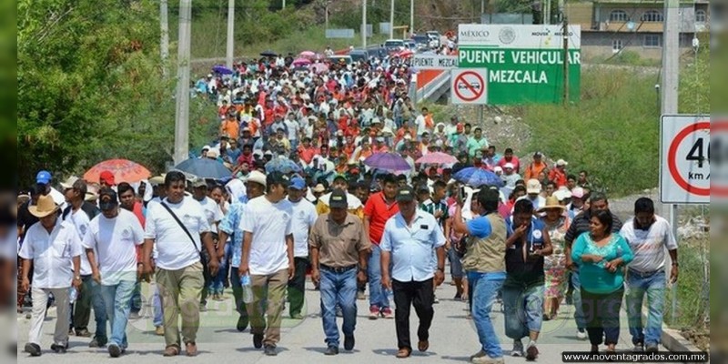 Se levantan en armas habitantes de Guerrero ante el crimen organizado - Foto 3 
