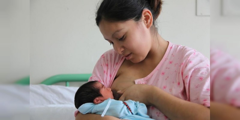 Recomendable que todos los niños sean alimentados con leche materna: IMSS 