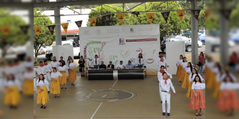 Formación integral, indispensable para formar buenos ciudadanos - Foto 1 