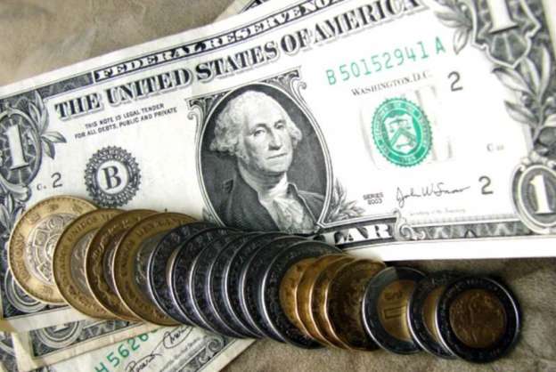 Dólar, a 16.48 pesos en bancos capitalinos 