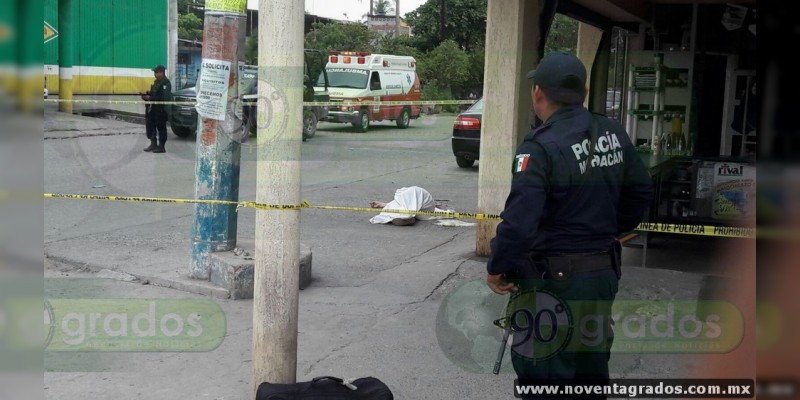 A balazos asesinan a mujer en Lázaro Cárdenas, Michoacán - Foto 0 