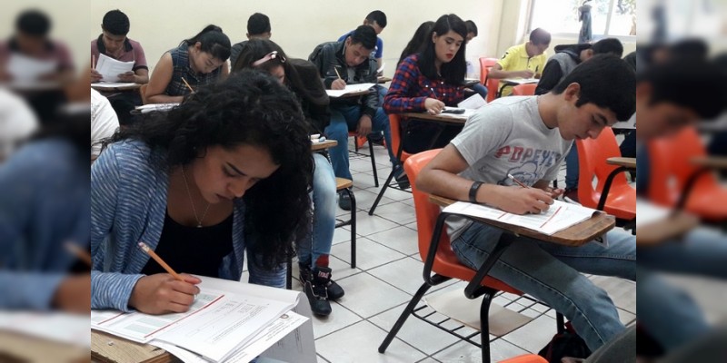  680 aspirantes a ingresar al ITSU de Uruapan, presentaron examen 