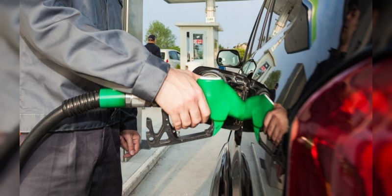 La gasolina, desde 16.37 hasta 18.14 pesos por litro 