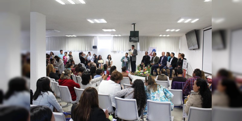 Benéfico para el desarrollo infantil la práctica de la Filosofía: Bustamante Penilla 