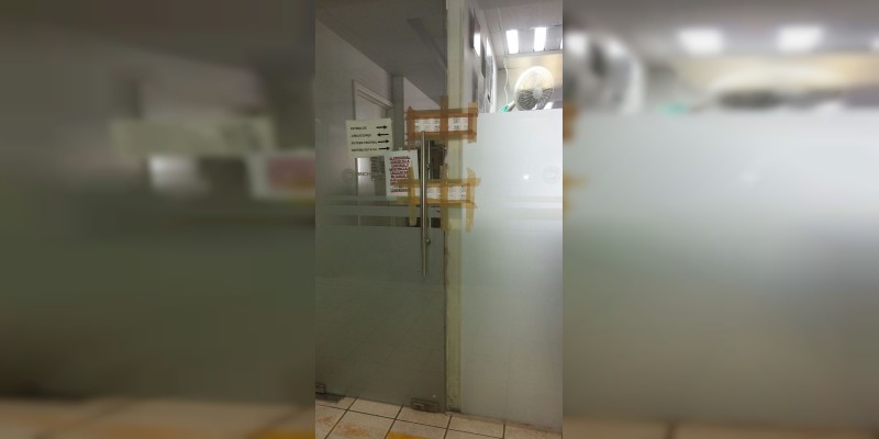 SNTE toman oficinas de la SEE  - Foto 2 