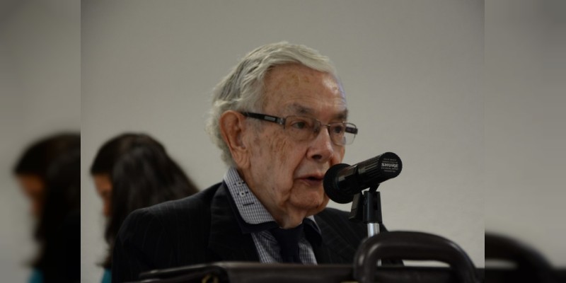 Benedict Warren abre ciclo de conferencias en la Facultad de Filosofía 