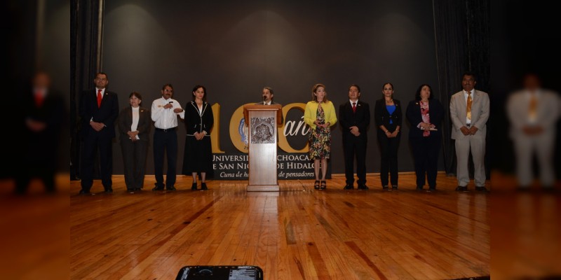 Se oficializan dos jefaturas de departamento en el área de Rectoría 