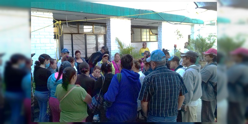 Entablan dialogo antorchistas de Maravatío con autoridades 