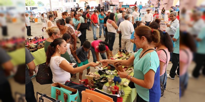 Semana del Comercio deja derrama económica de 4.5 millones de pesos en Apatzingán  