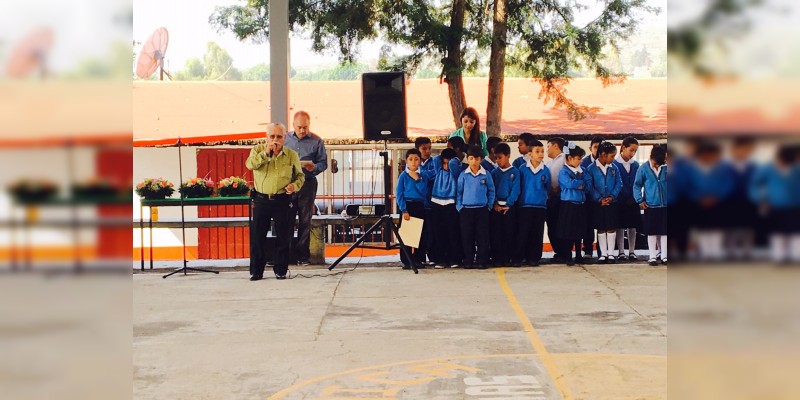 Inauguran la techumbre de la cancha de usos múltiples en la institución escolar Primaria Vicente Guerrero en Tarimbaro  - Foto 2 