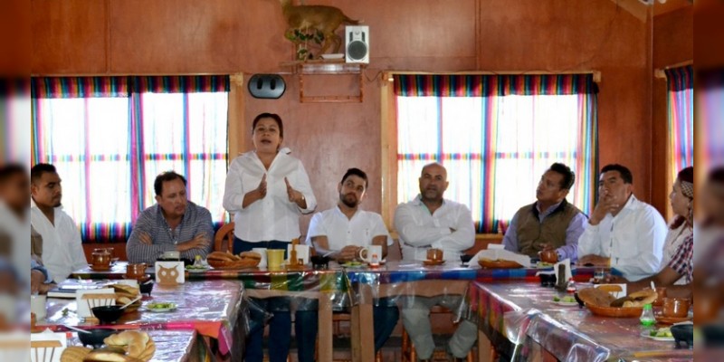 Apoyan diputados a que Paracho sea pueblo mágico 