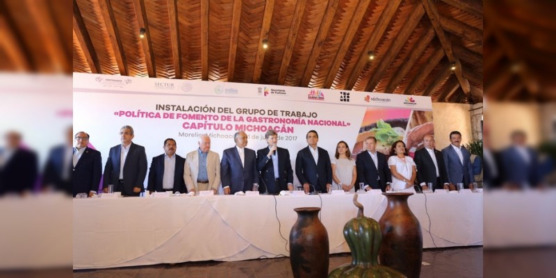 Michoacán avanza en materia turística afirma José Guadalupe Aguilera  