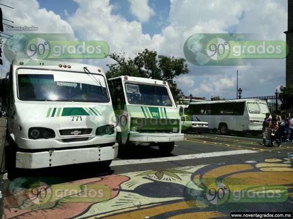 Transportistas se manifiestan en el Centro Histórico de Morelia - Foto 0 