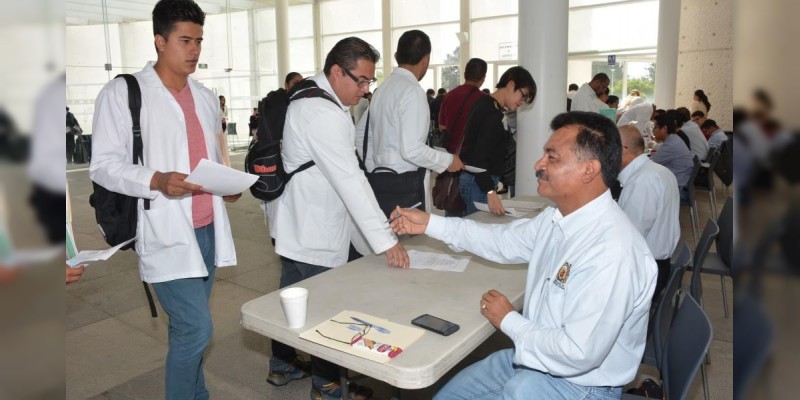 Inicia asignación de plazas de Servicio Social para el área de la salud en la Casa de Hidalgo 
