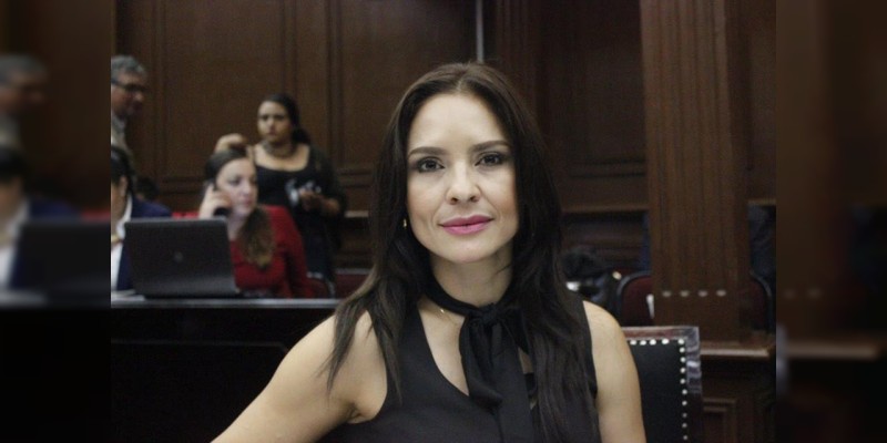 Matrimonio civil igualitario es una realidad en Michoacán