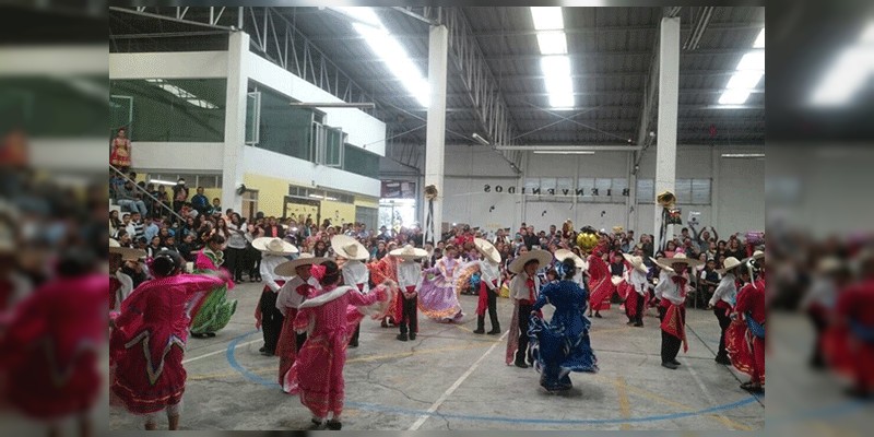 El proyecto educativo del CEMACM es el proyecto educativo del Movimiento Antorchista: Gallardo Estévez 