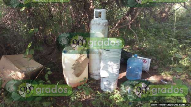 Aseguran narcolaboratorio y decomisan casi 100 kilogramos de “cristal” en Parácuaro, Michoacán - Foto 5 