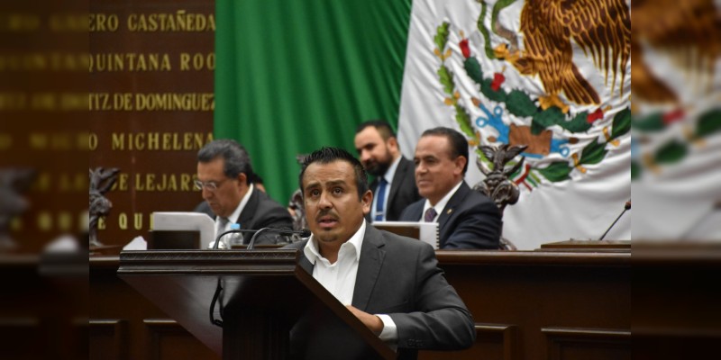 Promueve Enrique Zepeda exhorto para defender al COBAEM 