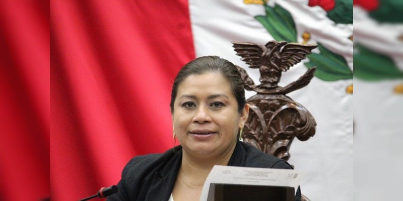El derecho a la salud garantizado en Michoacán por mandato constitucional: Belinda Iturbide  