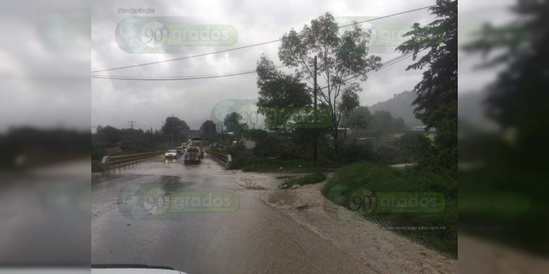 Lluvia provoca afectaciones en Zitácuaro  - Foto 1 