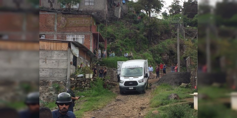Ancianita es asesinada a navajazos en Uruapan  