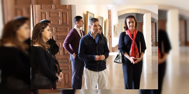 Hoteleros realizan recorrido guiado por el Centro Cultural Clavijero: Sectur 