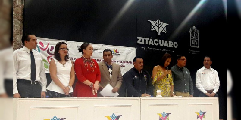 Coepredv capacita Ayuntamiento de Zitácuaro para promover la igualdad laboral entre hombres y mujeres  