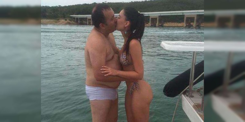 Usuarios de Facebook no superan a la 'pareja enamorada'  