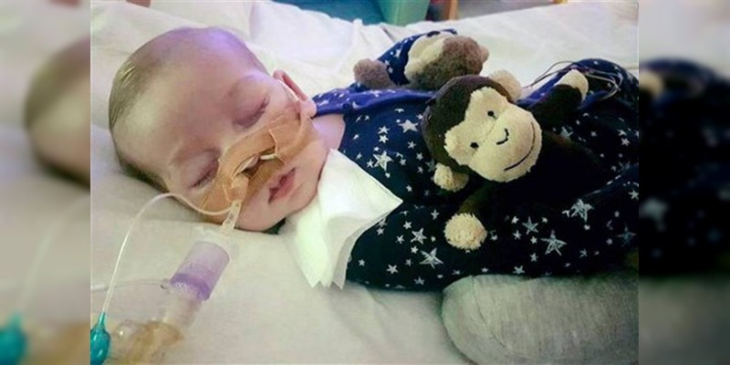 Muere bebé británico con enfermedad incurable  