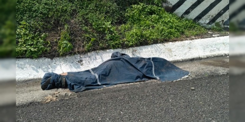 Hallan cadáver sobre autopista en Nueva Italia; es el cuarto en una semana 