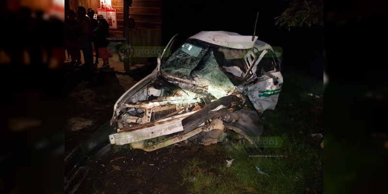 Ziracuaretiro: Muere taxista en accidente  - Foto 0 