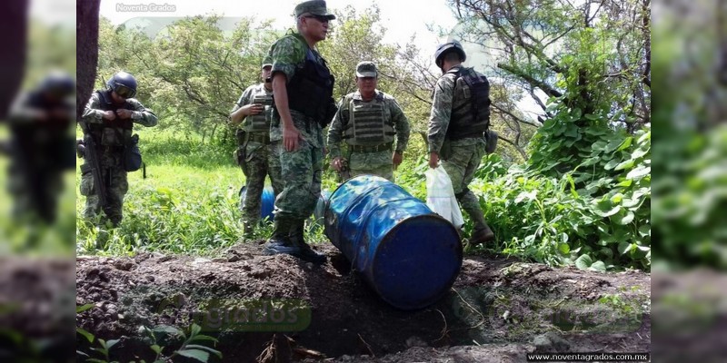 Uruapan: Aseguran narcolaboratorio oculto en la sierra - Foto 5 