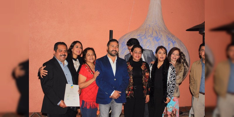Reconoce José Guadalupe Aguilera a los organizadores de Cantoya Fest en Pátzcuaro por gran éxito 