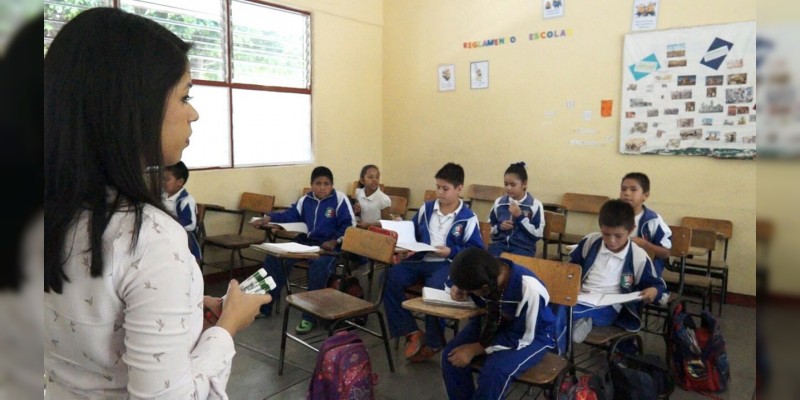 1 millón 400 mil alumnos regresaran a clases este lunes: SEE 