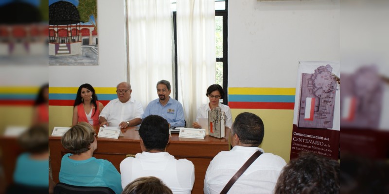 Se suman ciudadanos de Huetamo al Comité Municipal para festejos del Centenario de UMSNH 