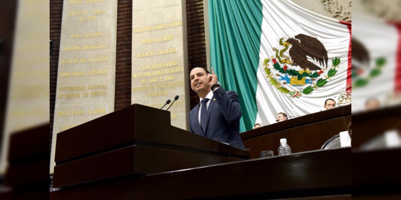 Con rendición de informe legislativo, Marko Cortés le cumple a los michoacanos 