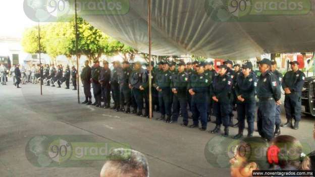 Entregan seguros de vida y de salud a elementos de la Fuerza Ciudadana de Tarímbaro, Michoacán - Foto 1 