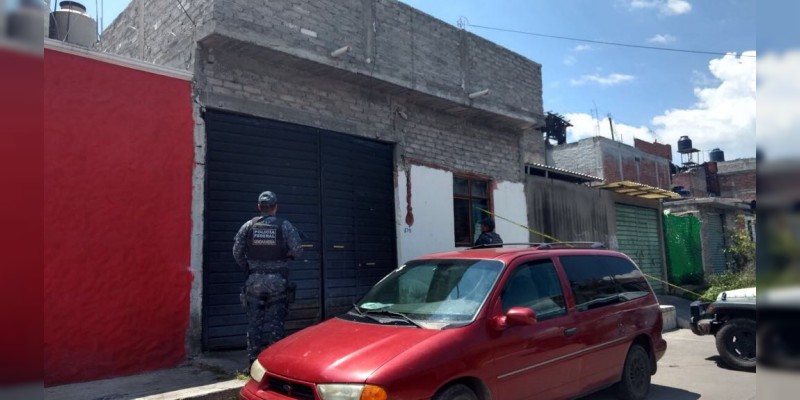 Capturan gendarmes a tres "huachicoleros" en Morelia 