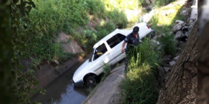 Motosicarios ejecutan a conductor en Lázaro Cárdenas 