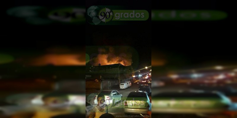 Arde mercado de La Charanda en Uruapan  - Foto 3 
